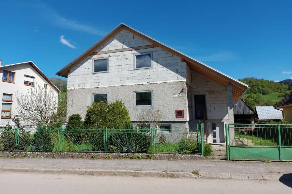 Horska Turistika S Domaci Atmosferou Apartment Долни Кубин Екстериор снимка